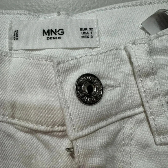 🍁 Mango women’s white jeans 1 - Picture 4 of 9